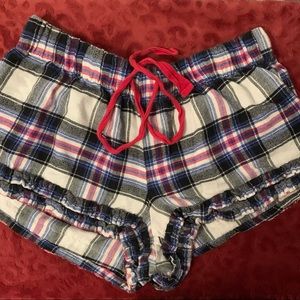 Plaid lounge shorts 👄